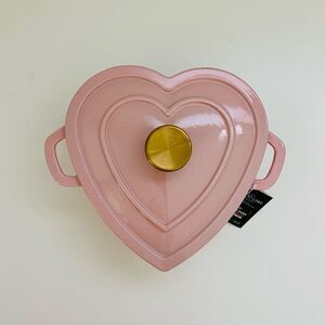 SMITH AND CLARK IRONWORKS 3qt Cast Iron Heart Shaped Dutch Oven